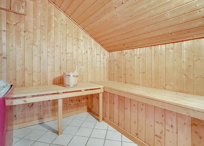 Runulf - 2-9km From The Sea By Interhome